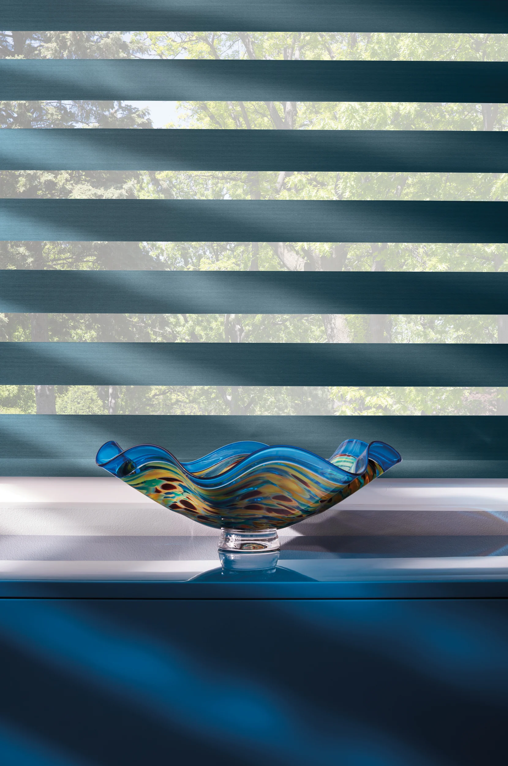 Hunter Douglas - image 9