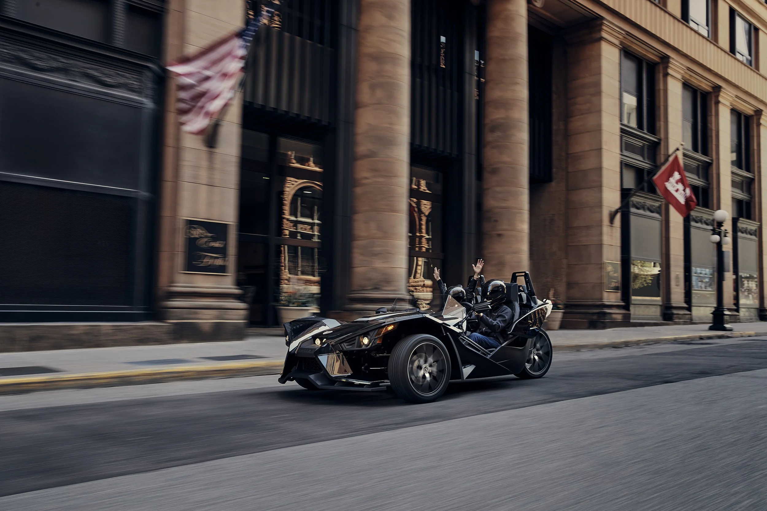 Polaris Slingshot - image 5