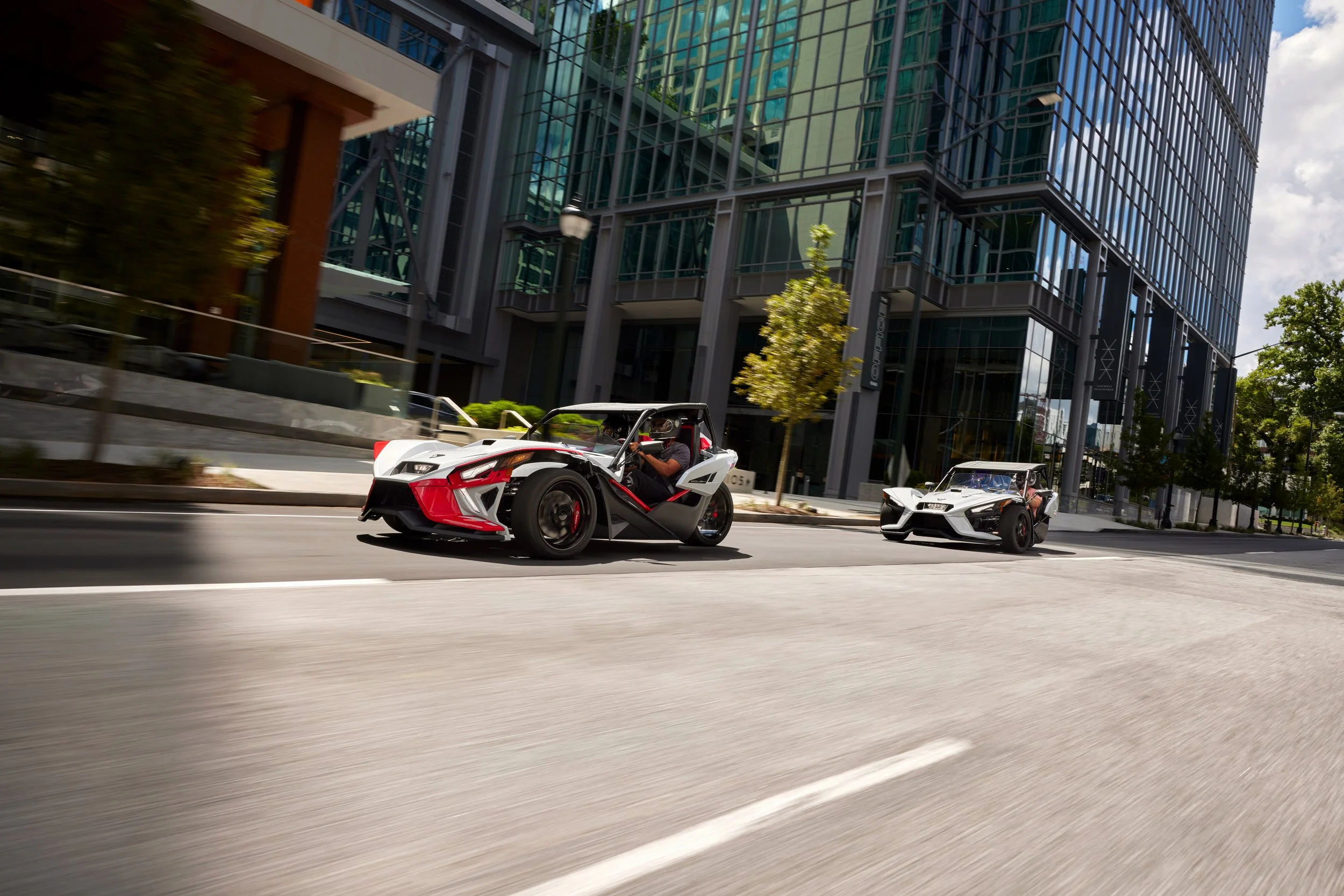 Polaris Slingshot - image 12
